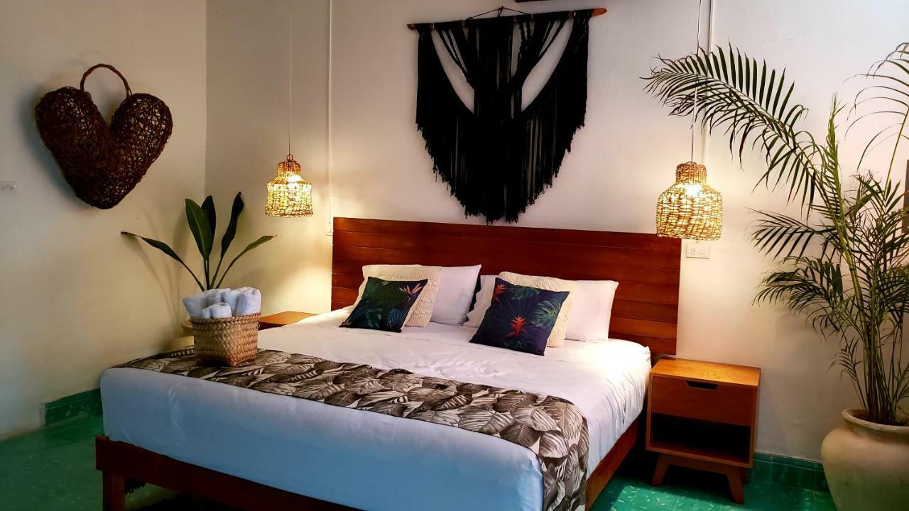 Casa Baeza Apartament, The Best Location, 70Mts From The Sea Cozumel Exterior photo